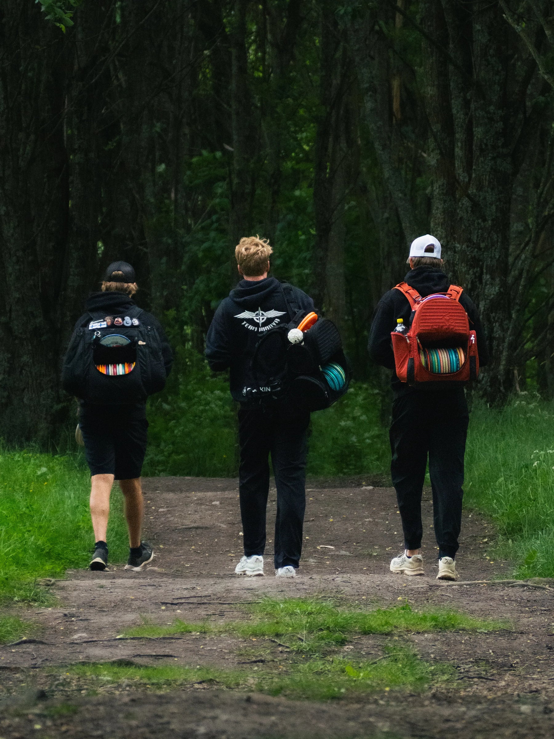 Mistä frisbeegolf on kotoisin ja milloin se on keksitty?