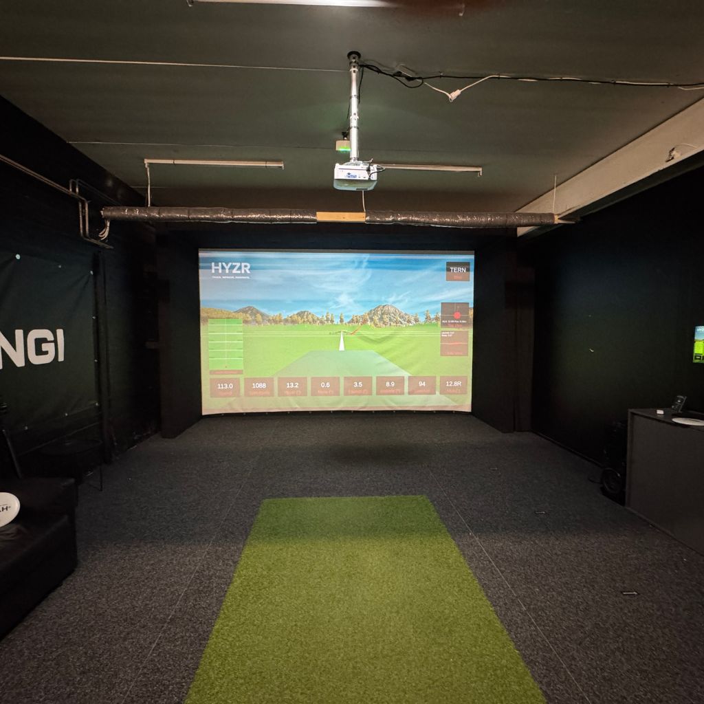 HYZR One - Frisbeegolf Simulaattori