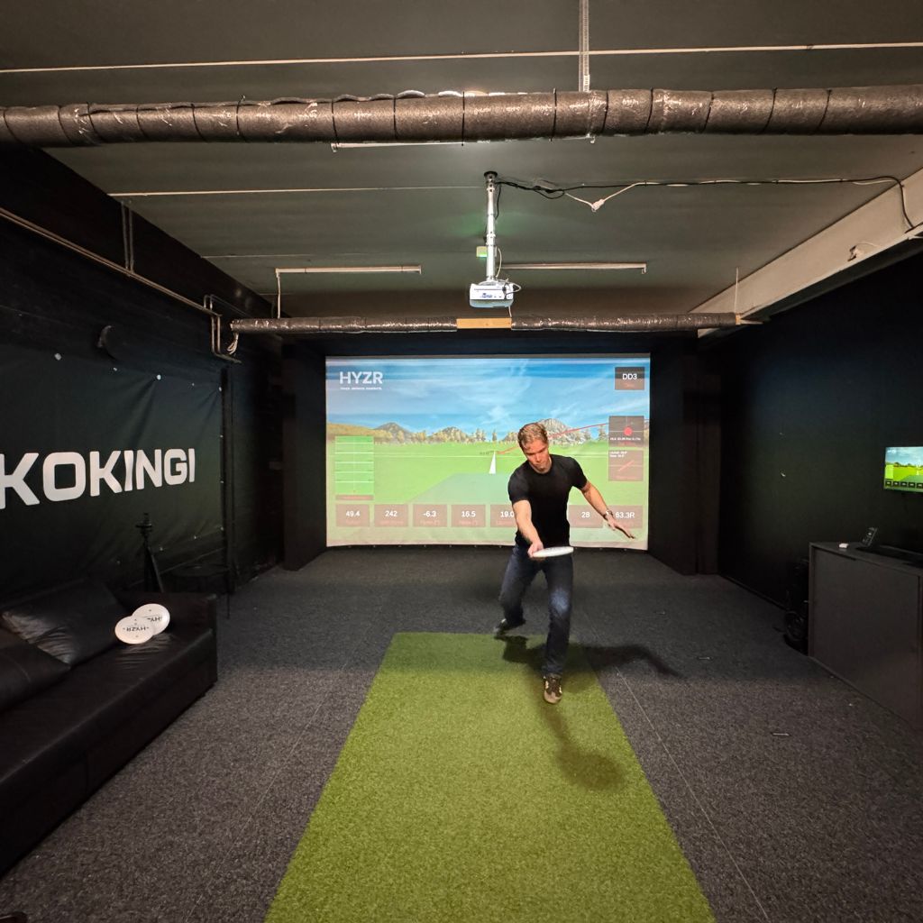 HYZR One - Frisbeegolf Simulaattori