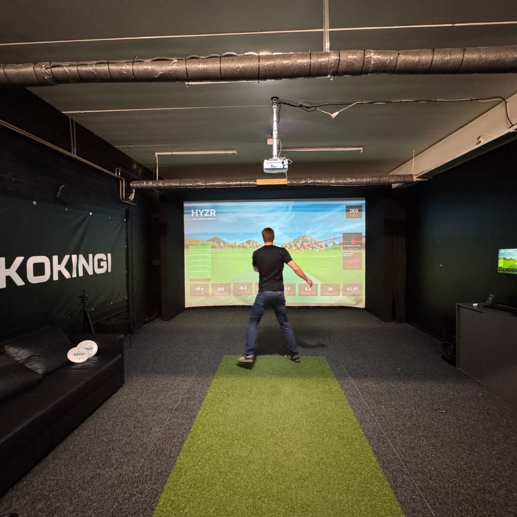 HYZR One - Frisbeegolf Simulaattori