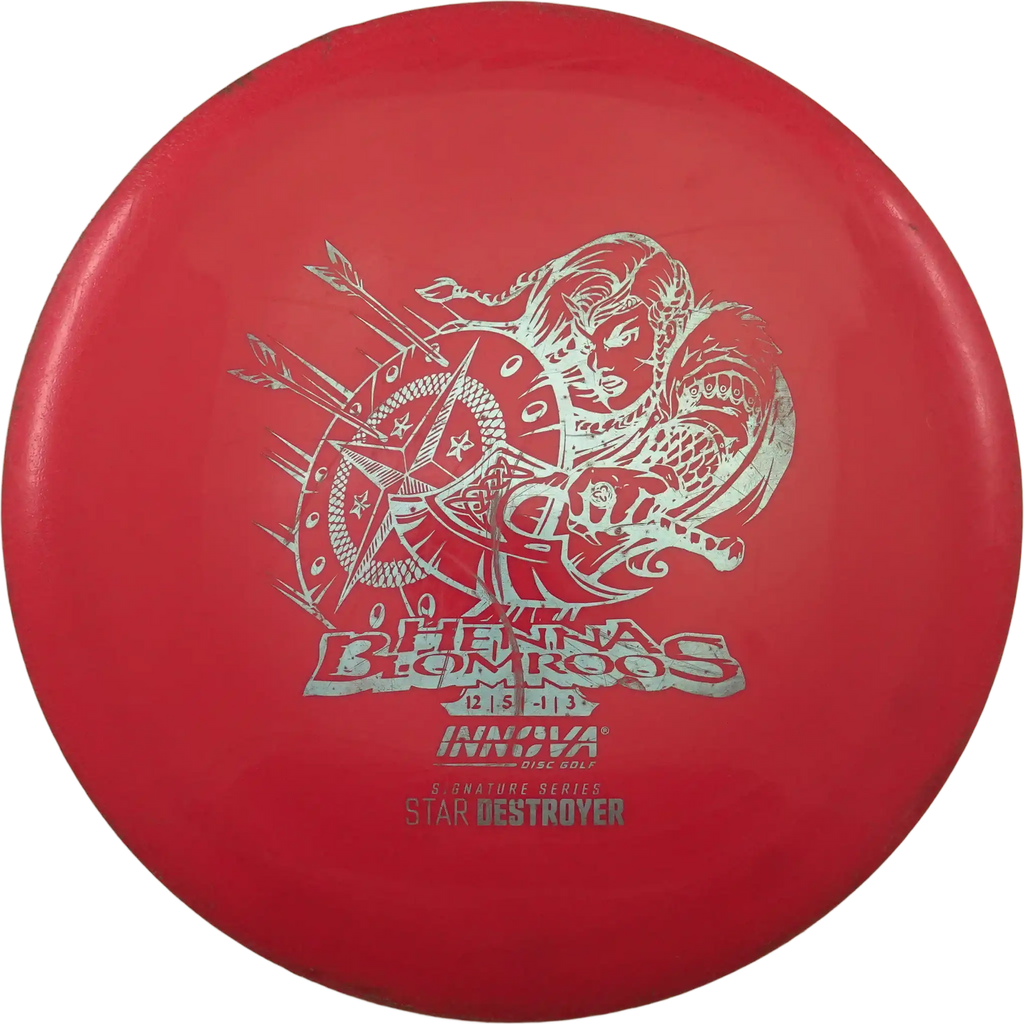 Star Destroyer - Henna Blomroos